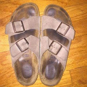 Tan Sueded Arizona Birkenstocks